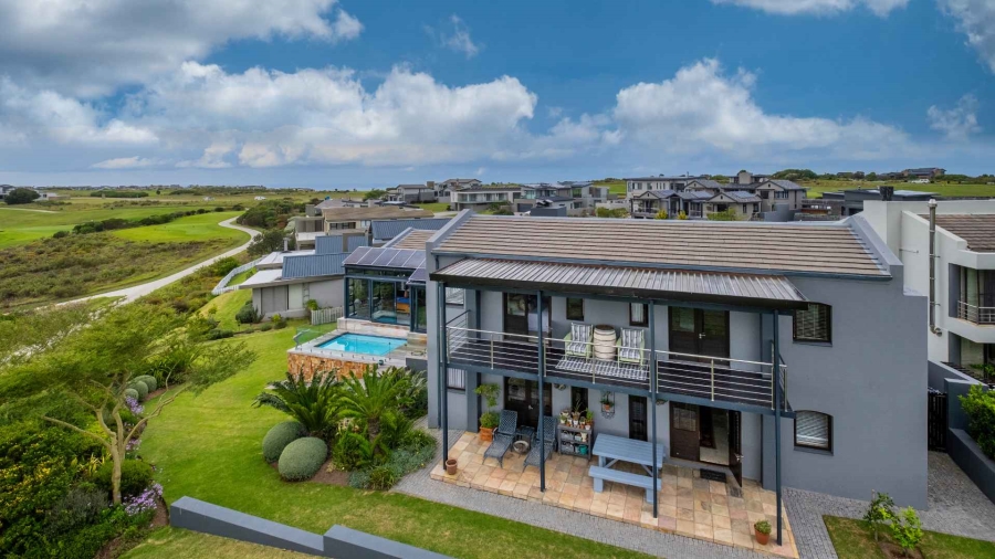 5 Bedroom Property for Sale in Oubaai Western Cape